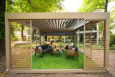 Shuttersy – okiennice przesuwne / ruchome żaluzje tarasowe