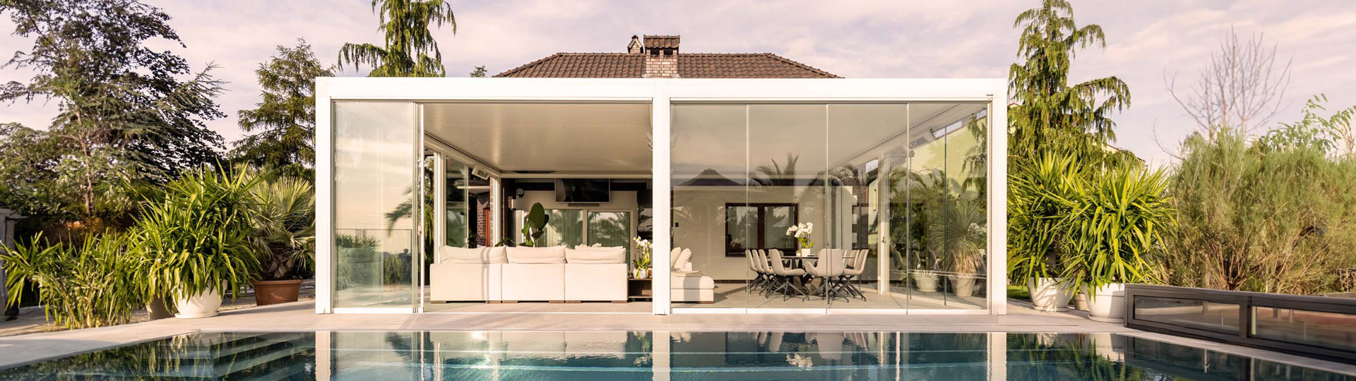 Technic Pro - pergola z zintegrowaną roletą ZIP